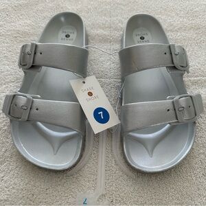 NEW Shade & Shore Silver Neida Slide Sandals w/ two bands & adjustable buckles 7